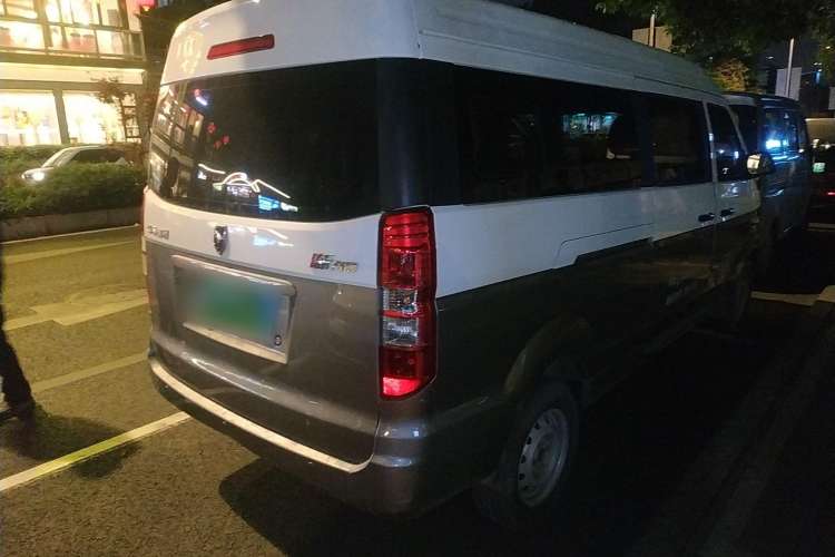 Used Jinbei New Hiace X30L 2023 1.5L Wealth Edition Passenger Vehicle 5/6/7-Seater Non-Air-Conditioned Version SWC15M Rear Right 45 Deg