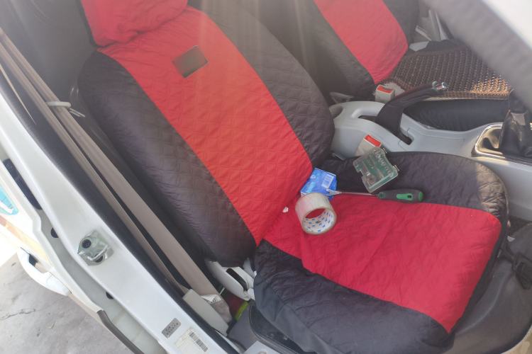 Used Jinbei New Hiace X30L 2023 1.5L Wealth Edition Van 2/5 Seats Non-Air-Conditioned Version SWC15M Right Front Seat