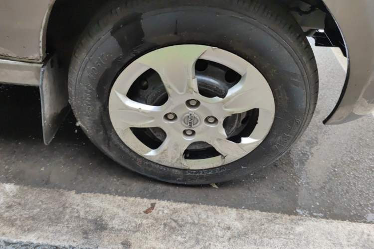 Used Jinbei New Hiace X30L  Right Front Wheel Hub