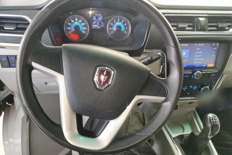 Used Jinbei New Hiace X30L 2023 1.5L Wealth Edition Van 2/5 Seats Non-Air-Conditioned Version SWC15M Steering Wheel