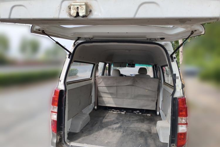 Used Jinbei New Hiace X30L 2023 1.5L Super Enjoyment Van 2/5 Seats Non-Air-Conditioned Version SWC15M Trunk