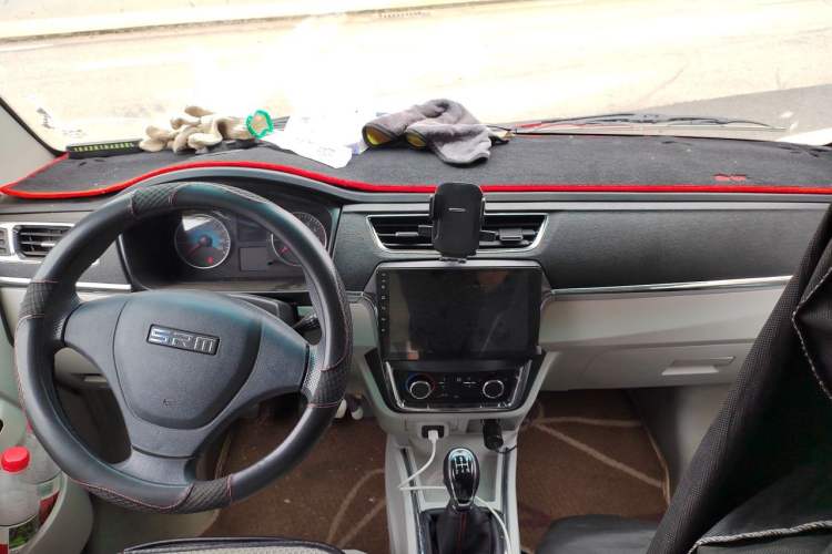 Used Jinbei New Hiace X30L 2024 Wealth Edition Passenger Van 5/6/7 Seater Front-Mounted Air Conditioning Center Console