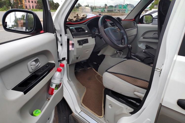 Used Jinbei New Hiace X30L 2024 Wealth Edition Passenger Van 5/6/7 Seater Front-Mounted Air Conditioning Driver Seat