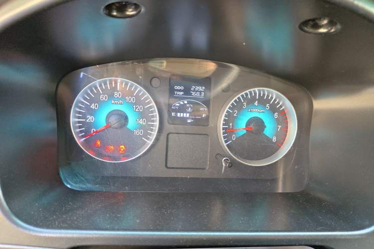 Used Jinbei New Hiace X30L 2024 Wealth Edition Van 2/5 Seats Instrument Cluster