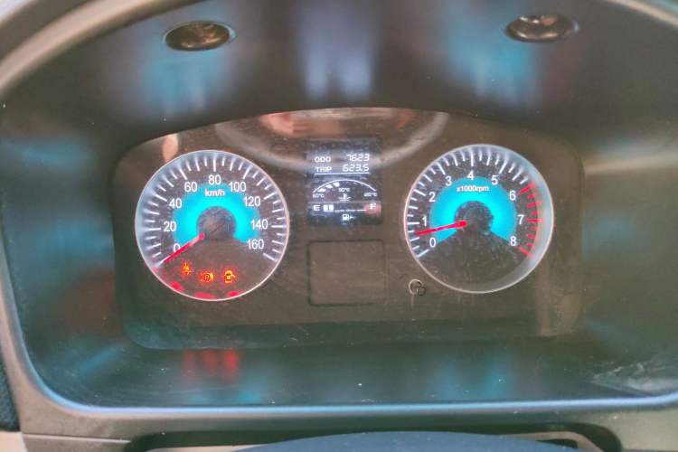 Used Jinbei New Hiace X30L 2024 Wealth Edition Passenger Vehicle 5/6/7 Seater Instrument Cluster