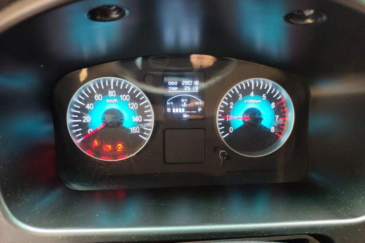 Used Jinbei New Hiace X30L 2024 Wealth Edition Passenger Vehicle 5/6/7 Seater Instrument Cluster