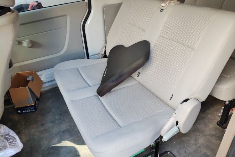 Used Jinbei New Hiace X30L 2024 Wealth Edition Passenger Vehicle 5/6/7 Seater Left Rear Seat