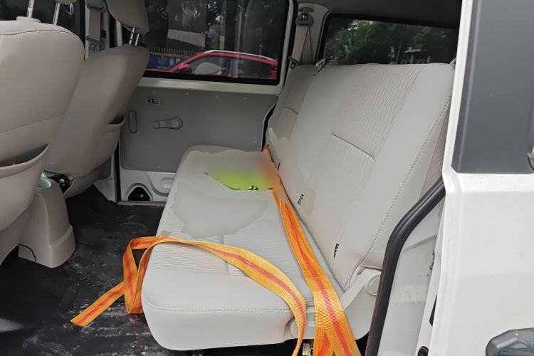 Used Jinbei New Hiace X30L 2024 Champion Edition Passenger Vehicle 5/6/7 Seats Left Rear Seat