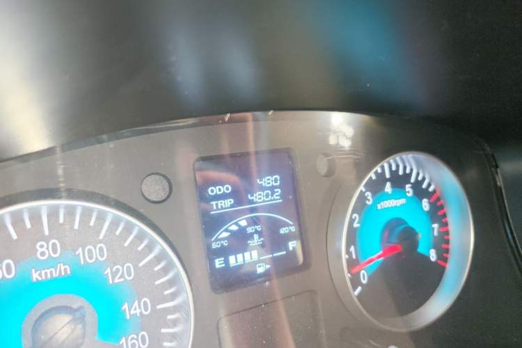 Used Jinbei New Hiace X30L 2024 Wealth Edition Passenger Vehicle 5/6/7 Seater Odometer Close Up