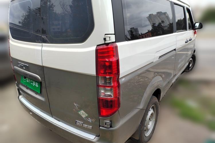 Used Jinbei New Hiace X30L 2024 Wealth Edition Passenger Van 5/6/7 Seater Front-Mounted Air Conditioning Rear Right 45 Deg