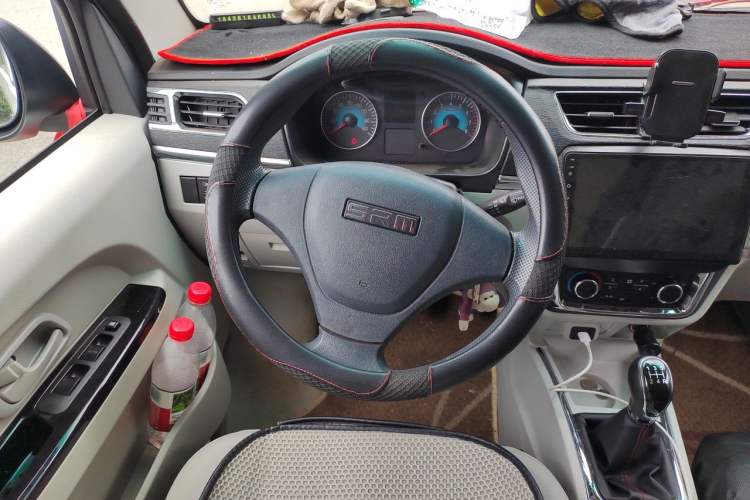 Used Jinbei New Hiace X30L 2024 Wealth Edition Passenger Van 5/6/7 Seater Front-Mounted Air Conditioning Steering Wheel