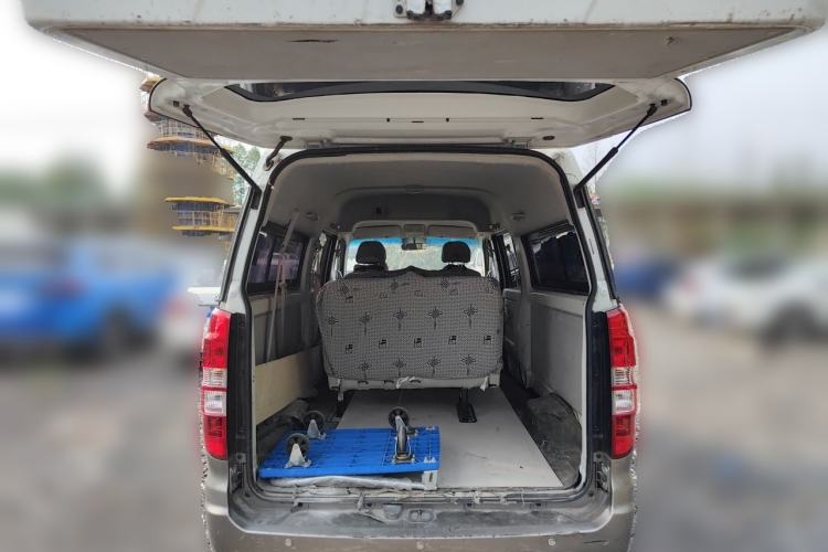 Used Jinbei New Hiace X30L 2024 Champion Edition Coach 5/6/7-Seater with Central Air Conditioning Trunk