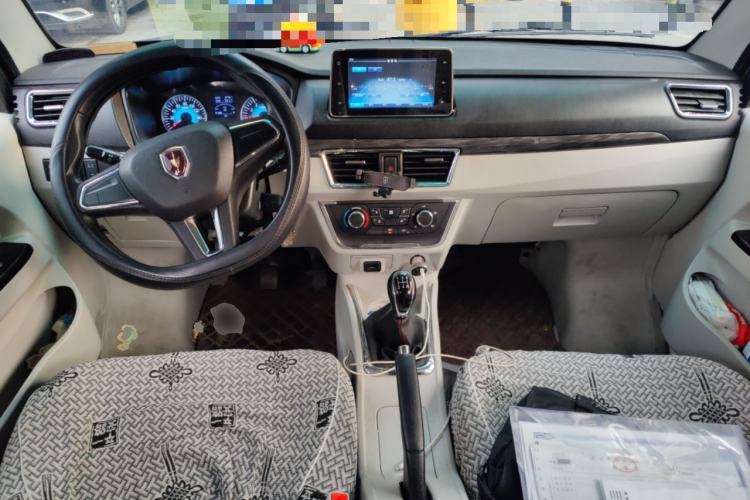 Used Jinbei New Hiace X30L 2024 Wealth Edition Passenger Vehicle 5/6/7 Seater Center Console