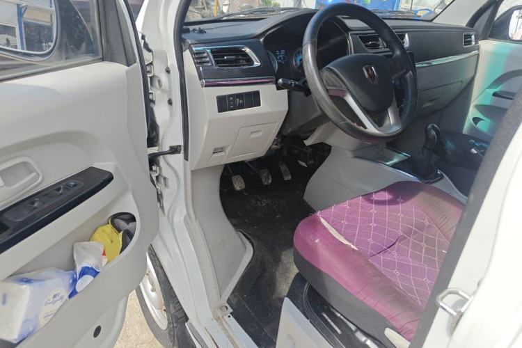 Used Jinbei New Hiace X30L 2024 Champion Edition Coach 5/6/7-Seater with Central Air Conditioning Driver Seat
