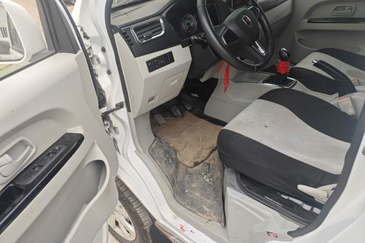 Used Jinbei New Hiace X30L 2024 Wealth Edition Passenger Van 5/6/7 Seater Front-Mounted Air Conditioning Driver Seat
