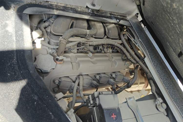 Used Jinbei New Hiace X30L 2024 Champion Edition Coach 5/6/7-Seater with Central Air Conditioning Engine Bay Left