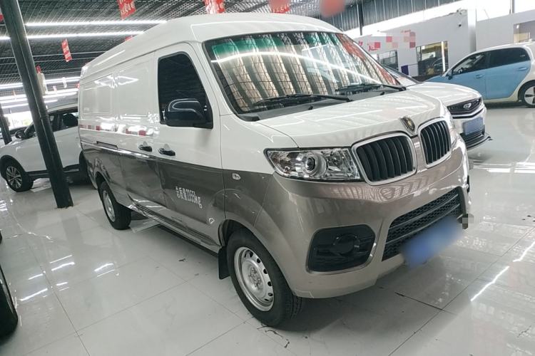 Used Jinbei New Hiace X30L 2024 Champion Edition Van 2/5 Seats Front-Mounted Air Conditioning Exterior 2