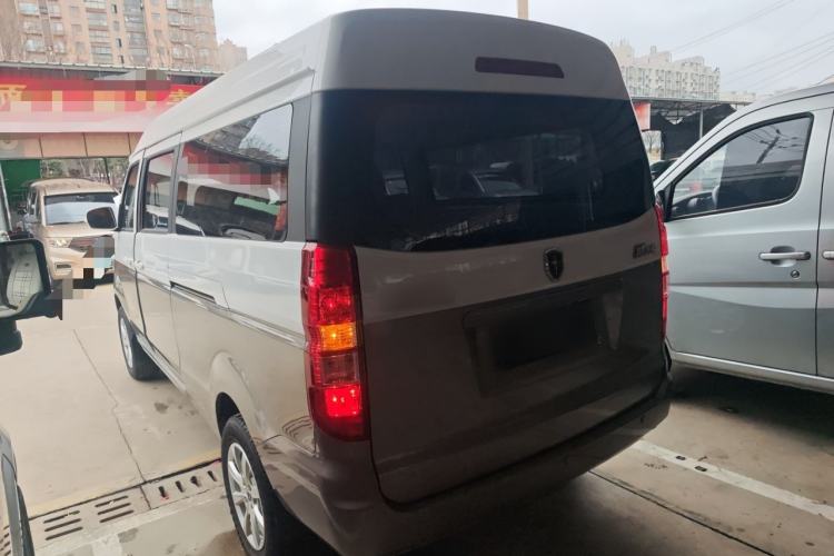 Used Jinbei New Hiace X30L 2024 Wealth Edition Passenger Vehicle 5/6/7 Seater Exterior 2