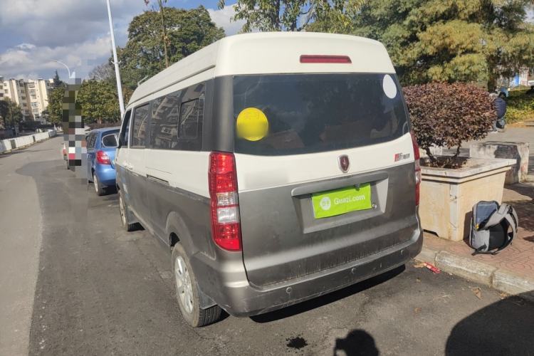 Used Jinbei New Hiace X30L 2024 Wealth Edition Passenger Van 5/6/7 Seater Front-Mounted Air Conditioning Exterior 3