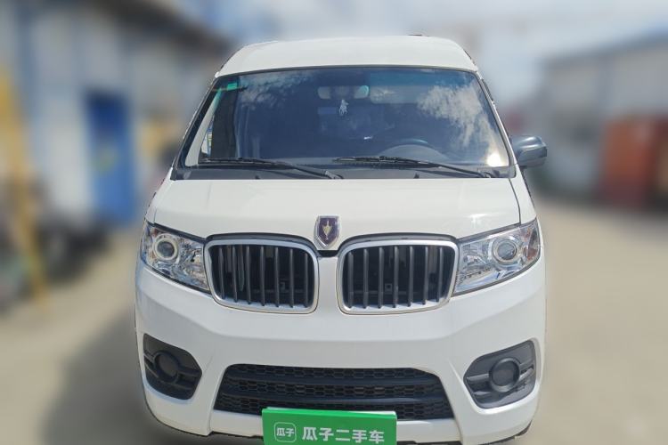 Used Jinbei New Hiace X30L 2024 Champion Edition Coach 5/6/7-Seater with Central Air Conditioning Front