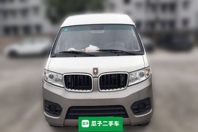 Used Jinbei New Hiace X30L 2024 Champion Edition Passenger Vehicle 5/6/7 Seats Front