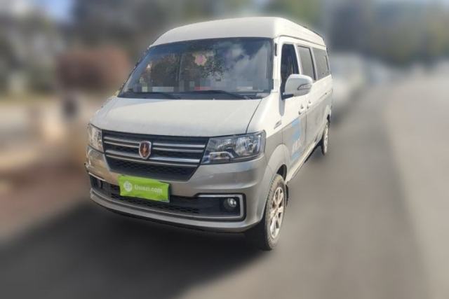 Used Jinbei New Hiace X30L 2024 Wealth Edition Passenger Van 5/6/7 Seater Front-Mounted Air Conditioning
