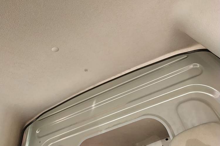 Used Jinbei New Hiace X30L 2024 Wealth Edition Van 2/5 Seats Front-Mounted Air Conditioning Headliner