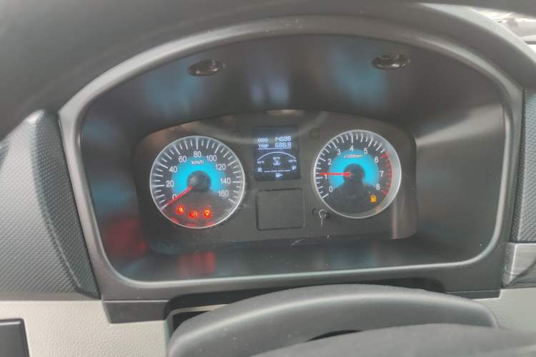 Used Jinbei New Hiace X30L 2024 Champion Edition Van 2/5 Seats Front-Mounted Air Conditioning Instrument Cluster