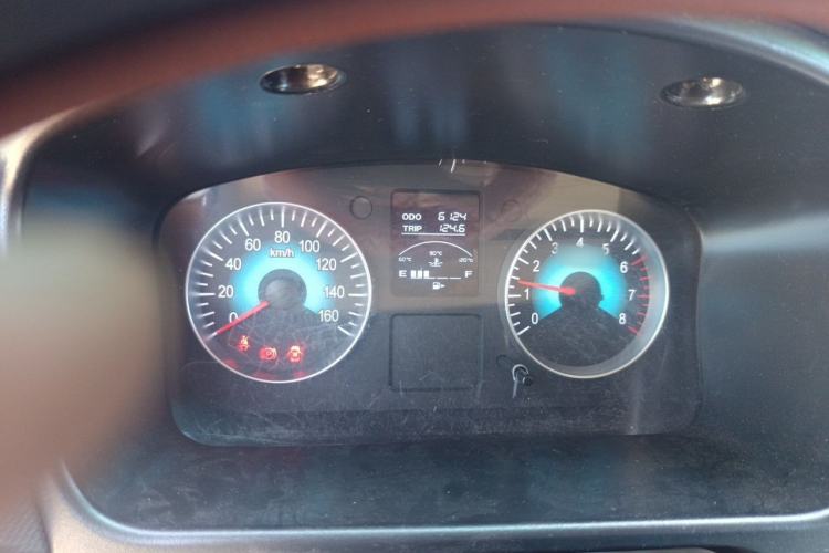 Used Jinbei New Hiace X30L 2024 Champion Edition Coach 5/6/7-Seater with Central Air Conditioning Instrument Cluster