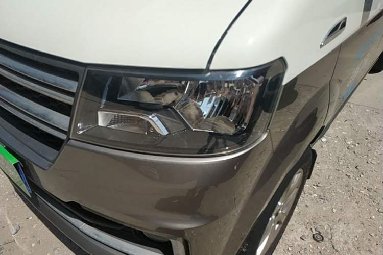 Used Jinbei New Hiace X30L 2024 Wealth Edition Van 2/5 Seats Front-Mounted Air Conditioning Left Front Headlight