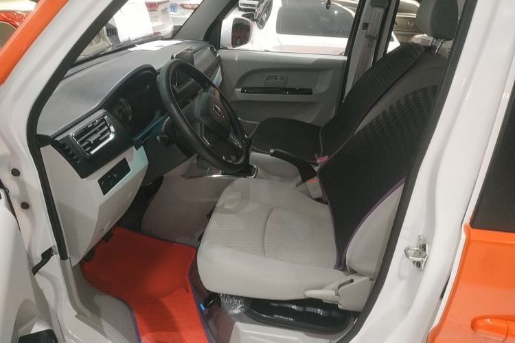 Used Jinbei New Hiace X30L 2024 Wealth Edition Passenger Vehicle 5/6/7 Seater Left Front Seat