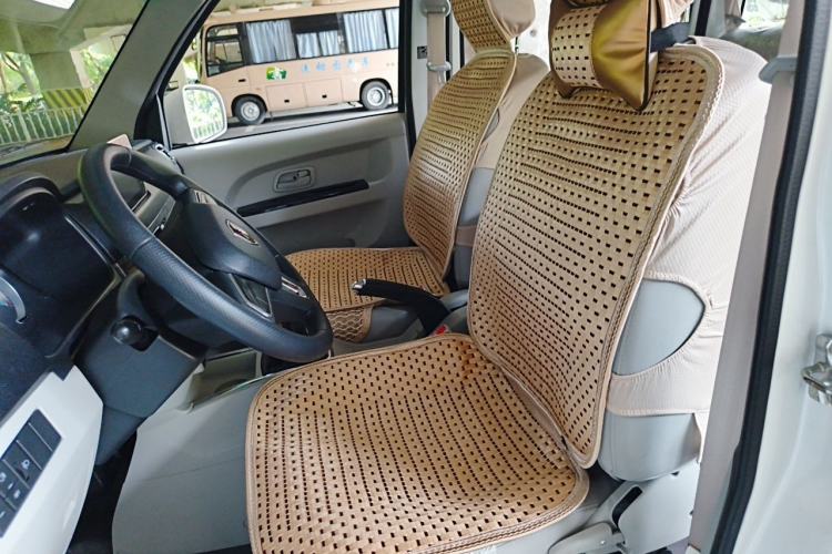 Used Jinbei New Hiace X30L 2024 Wealth Edition Passenger Van 5/6/7 Seater Front-Mounted Air Conditioning Left Front Seat
