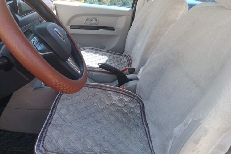 Used Jinbei New Hiace X30L 2024 Champion Edition Coach 5/6/7-Seater with Central Air Conditioning Left Front Seat