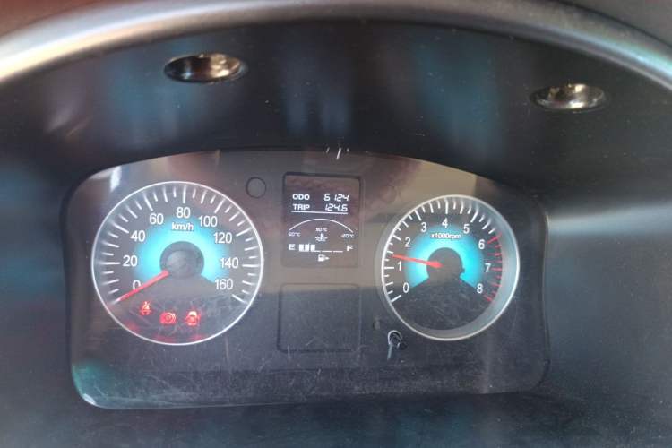 Used Jinbei New Hiace X30L 2024 Champion Edition Coach 5/6/7-Seater with Central Air Conditioning Odometer Close Up