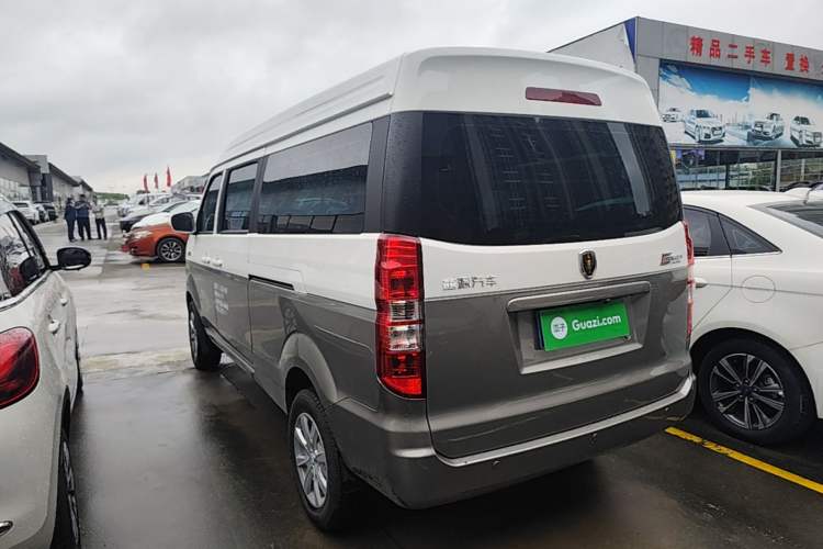 Used Jinbei New Hiace X30L 2024 Wealth Edition Passenger Van 5/6/7 Seater Front-Mounted Air Conditioning Rear Left 45 Deg