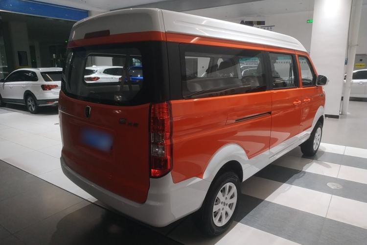 Used Jinbei New Hiace X30L 2024 Wealth Edition Passenger Vehicle 5/6/7 Seater Rear Right 45 Deg