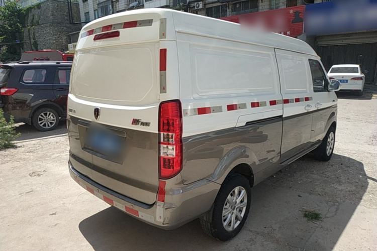 Used Jinbei New Hiace X30L 2024 Wealth Edition Van 2/5 Seats Front-Mounted Air Conditioning Rear Right 45 Deg