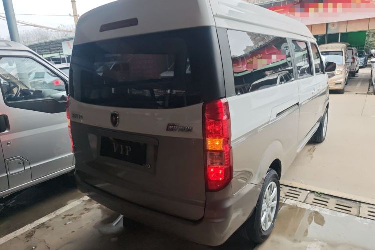 Used Jinbei New Hiace X30L 2024 Wealth Edition Passenger Vehicle 5/6/7 Seater Rear Right 45 Deg