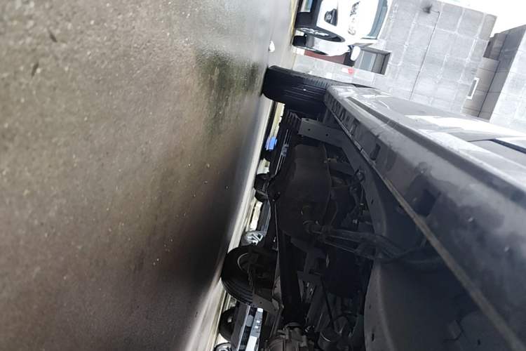 Used Jinbei New Hiace X30L 2024 Wealth Edition Passenger Van 5/6/7 Seater Front-Mounted Air Conditioning Right Side Sill