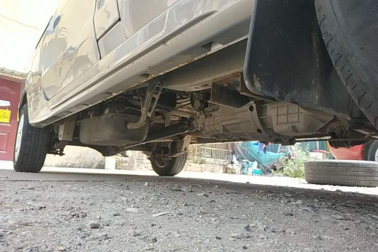 Used Jinbei New Hiace X30L 2024 Wealth Edition Van 2/5 Seats Front-Mounted Air Conditioning Right Side Sill