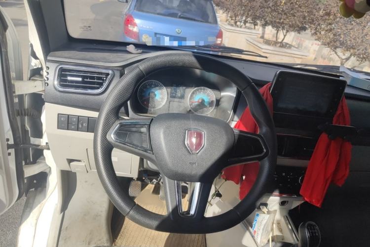 Used Jinbei New Hiace X30L 2024 Wealth Edition Passenger Van 5/6/7 Seater Front-Mounted Air Conditioning Steering Wheel