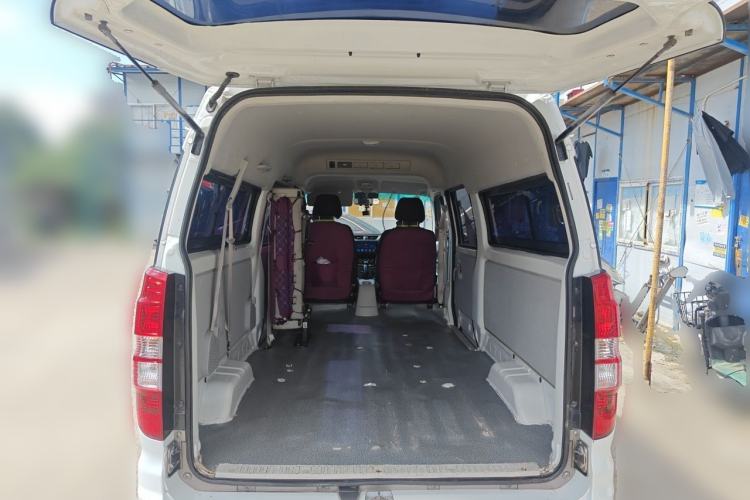 Used Jinbei New Hiace X30L 2024 Champion Edition Coach 5/6/7-Seater with Central Air Conditioning Trunk