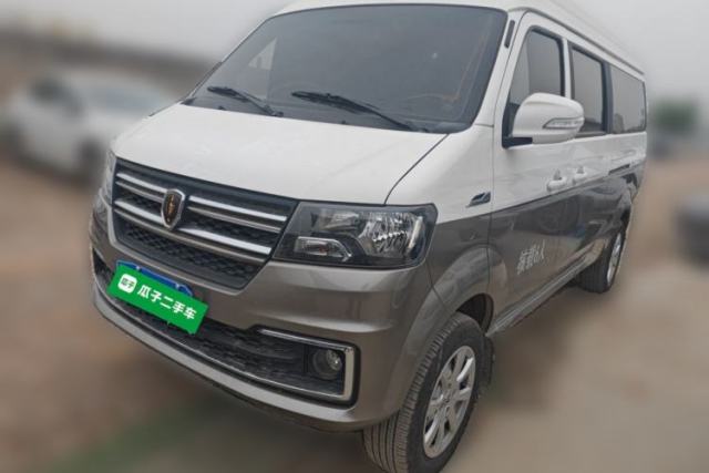 Used Jinbei New Hiace X30L 2024 Wealth Edition Passenger Van 5/6/7 Seater Front-Mounted Air Conditioning