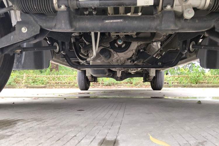 Used Jinbei New Hiace X30L  Chassis Front