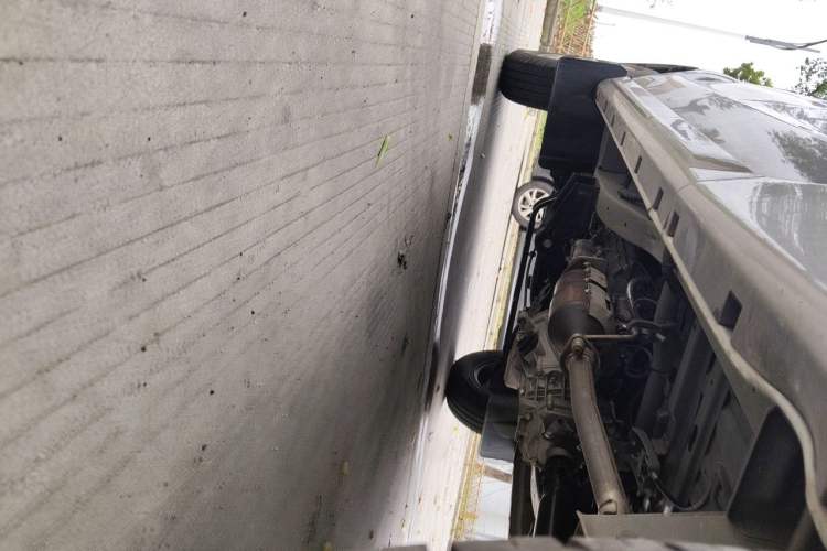 Used Jinbei New Hiace X30L  Chassis Rear Left