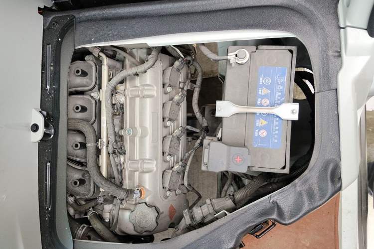 Used Jinbei New Hiace X30L  Engine Bay Left