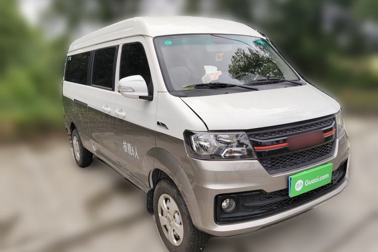 Used Jinbei New Hiace X30L  Front Right 45 Deg