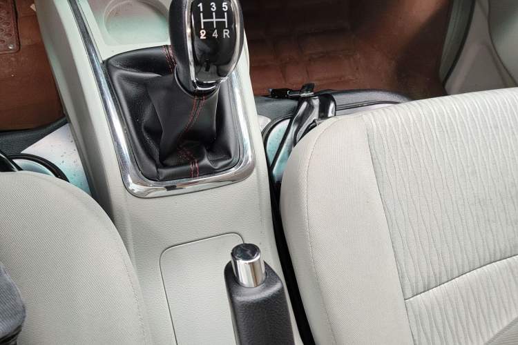 Used Jinbei New Hiace X30L  Gear Lever