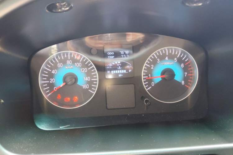 Used Jinbei New Hiace X30L  Odometer Close Up