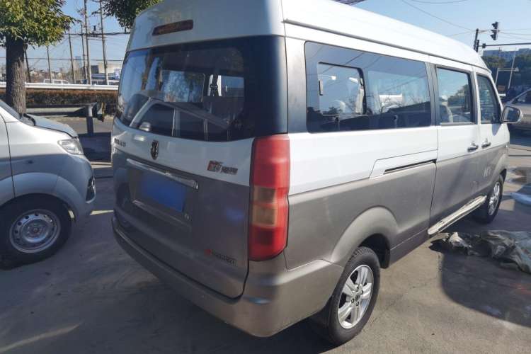 Used Jinbei New Hiace X30L CNG 2018 1.5L Wealth Edition Natural Gas Vehicle Passenger Bus SWFC15 Exterior 3